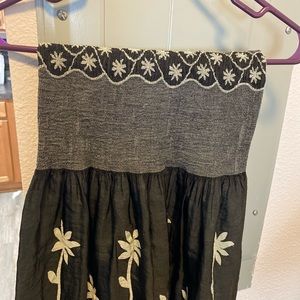 Women’s dress strapless